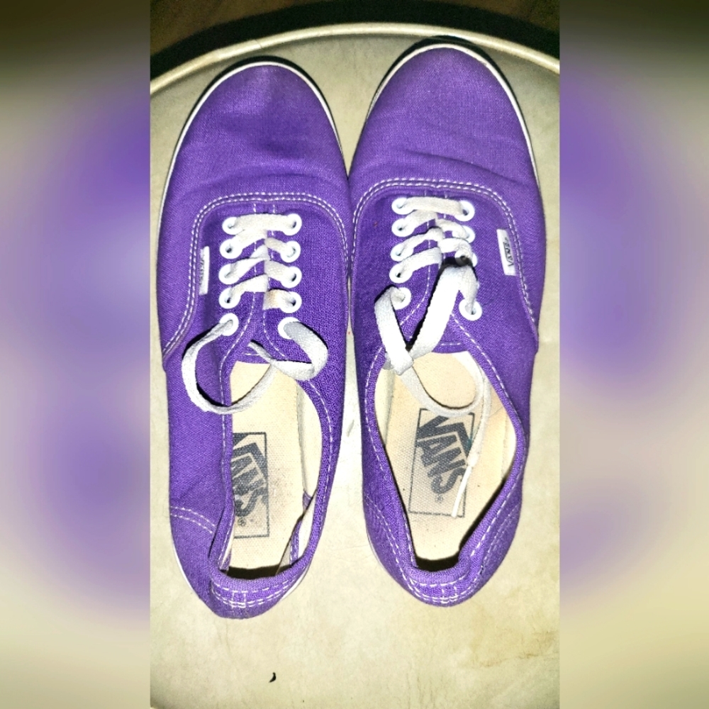 Women's size 6.5 purple Van's